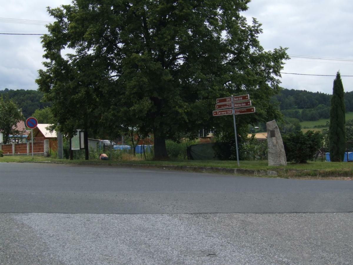 Hostinec Na Navsi Javorník Eksteriør billede